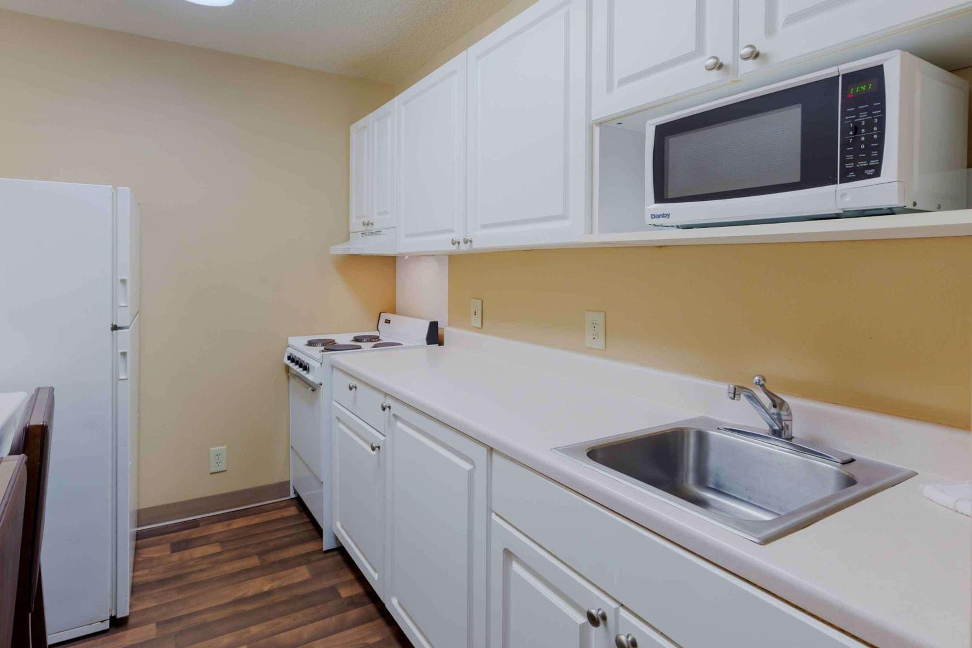 Extended Stay America Select Suites - Raleigh - Rtp - 4610 Miami Blvd Durham Exterior foto